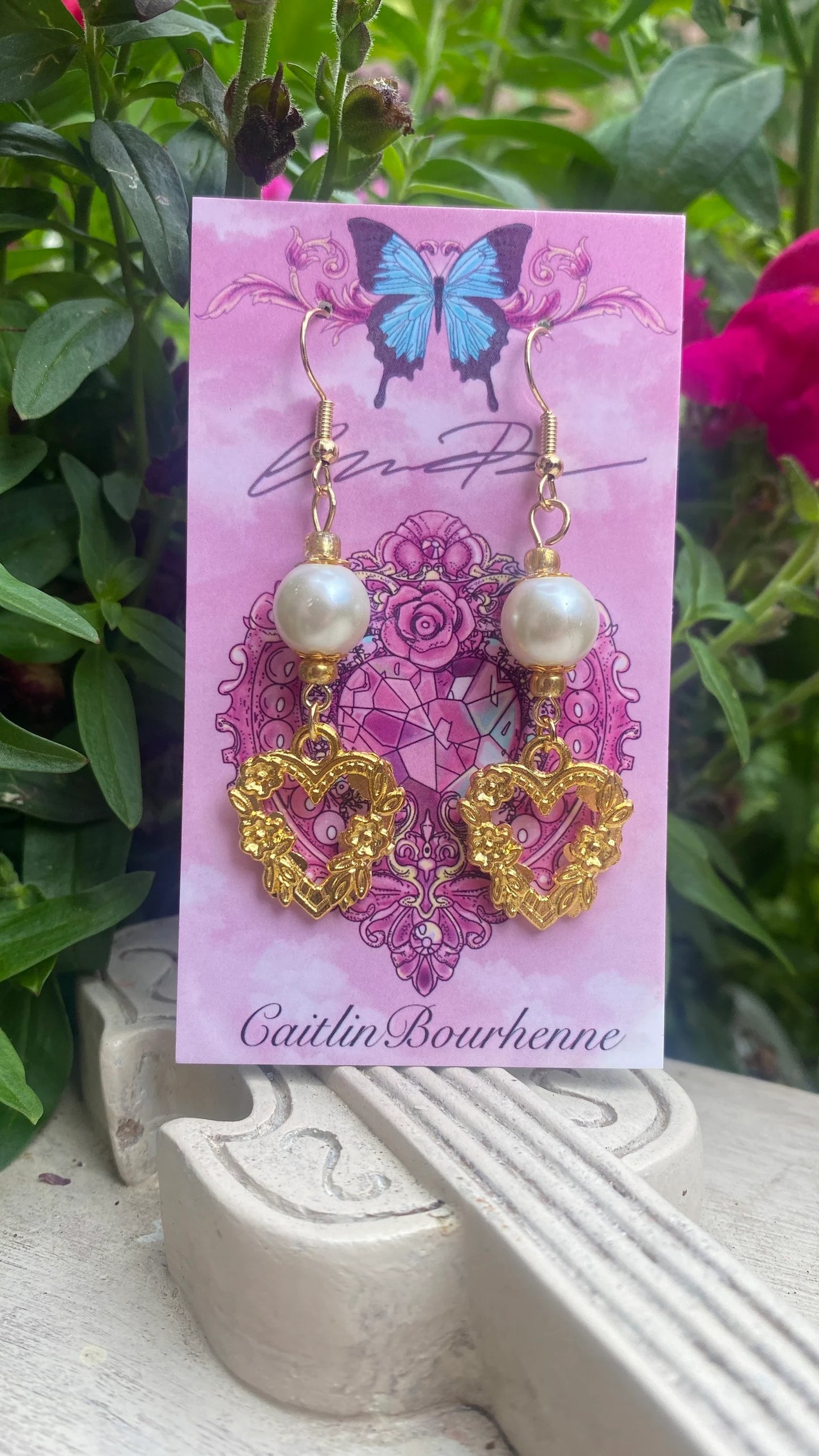 Pearl and heart Earrings